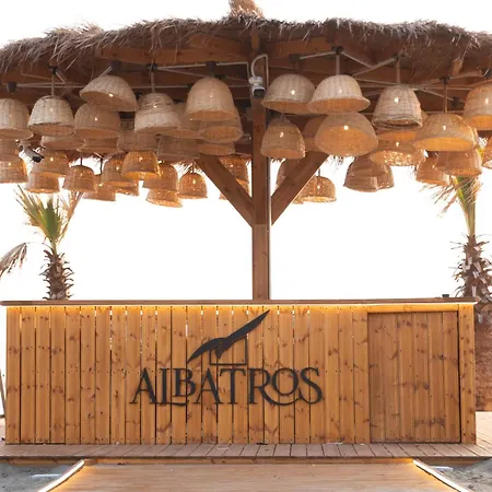 Hotell Albatros & Rrogozhine