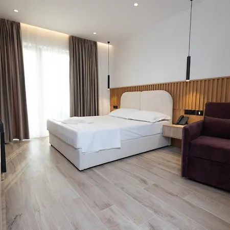 Hotell Albatros & Rrogozhine