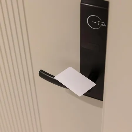 Albatros & Ξενοδοχείο