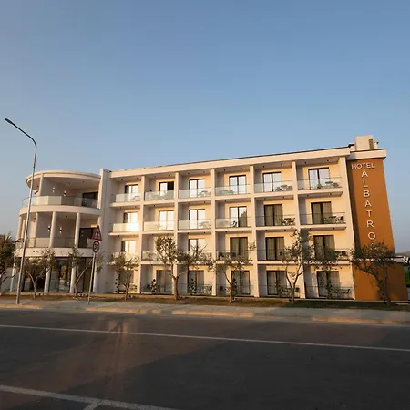 Hotel Albatros & 4*