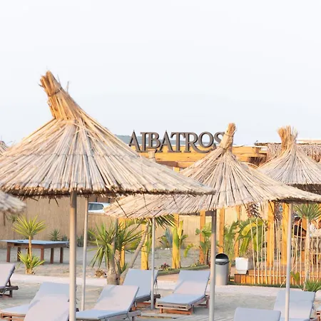 호텔 Albatros & 4*