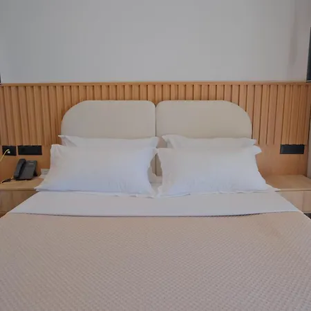 Hotel Albatros &