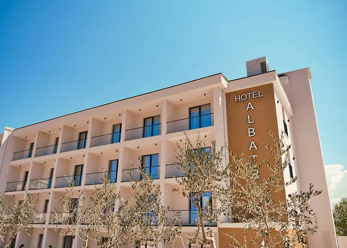 Hotel Albatros & Rrogozhine