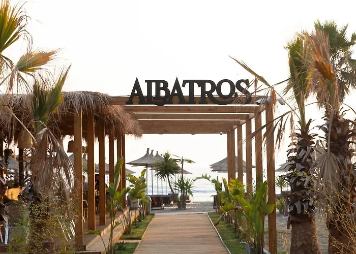 Ξενοδοχείο Albatros & Rrogozhine