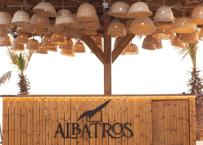 Hotel Albatros & Rrogozhine