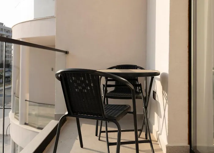 Albatros & 4* Rrogozhine