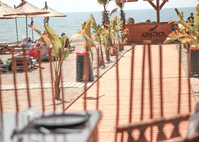 Albatros & Hotel Rrogozhine